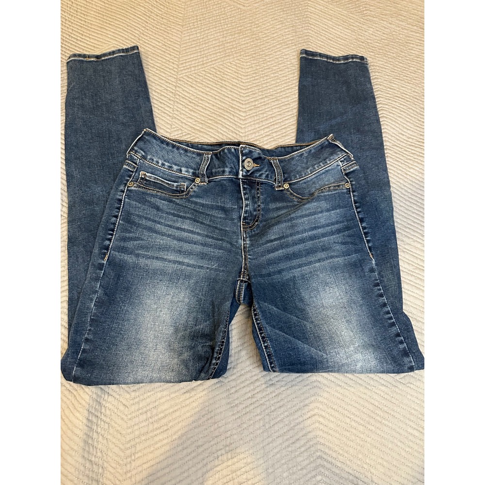 Maurices Womens Dark Wash Skinny Jeans Size M-R Stretch Denim Mid Rise Slim Fit